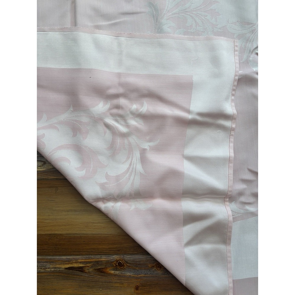 Damask Tablecloth With Baroque & Floral Pattern Pink & White Cotton 58"x 78"